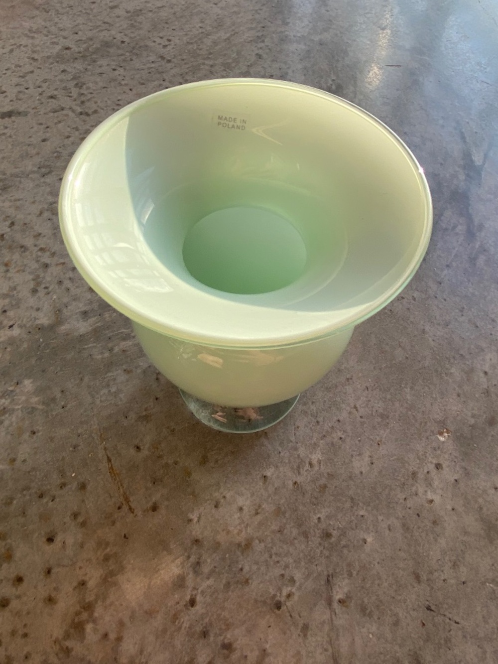 Vintage Mid-Century Fluted Art Glass Vase - Pastel Celadon Sage Green - Picture 3 of 4